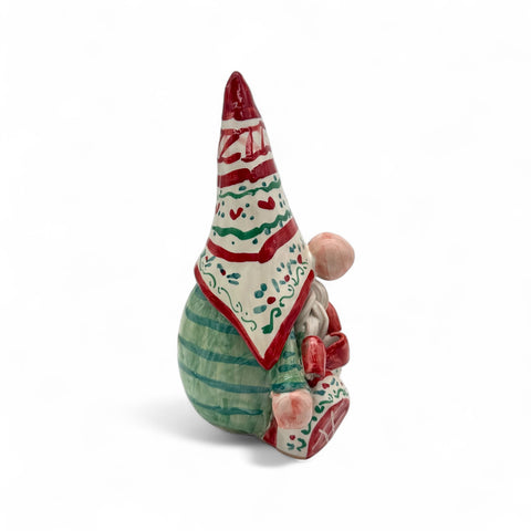 Gnomo Natalizio in Ceramica di Caltagirone – Dipinto a Mano H.20 x L.13 cm