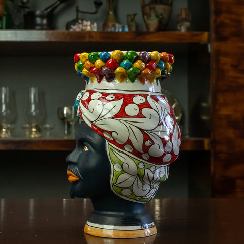 TESTE DI MORO IN CERAMICA SICILIANA DI CALTAGIRONE CORONA PIGNA MULTICOLOR H. 22 CM