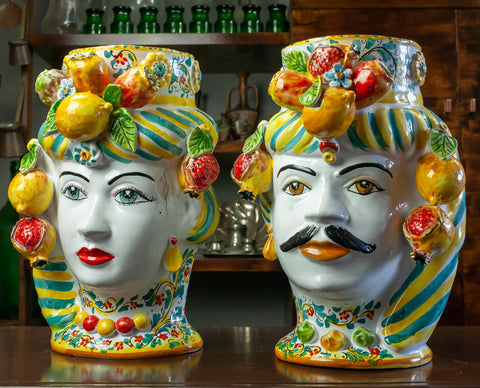 Coppia Teste Di Moro in Ceramica Siciliana Di Caltagirone H. 42 x L. 30 cm